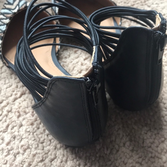 Sandals - Picture 3 of 4